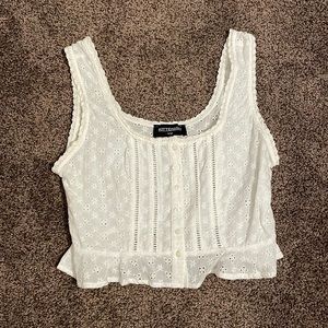 NWOT Kittenish Button Up Floral Lace Tank